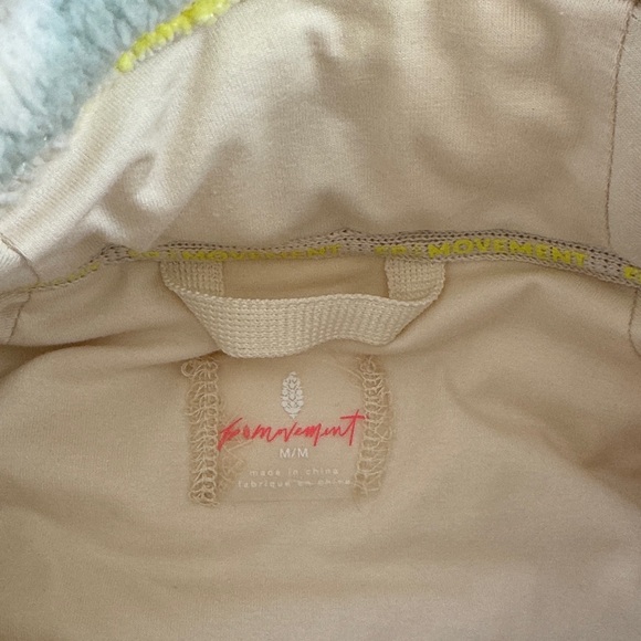 FP Movement by Free People Mountain High 3D printed 1/2 zip - Picture 2 of 7